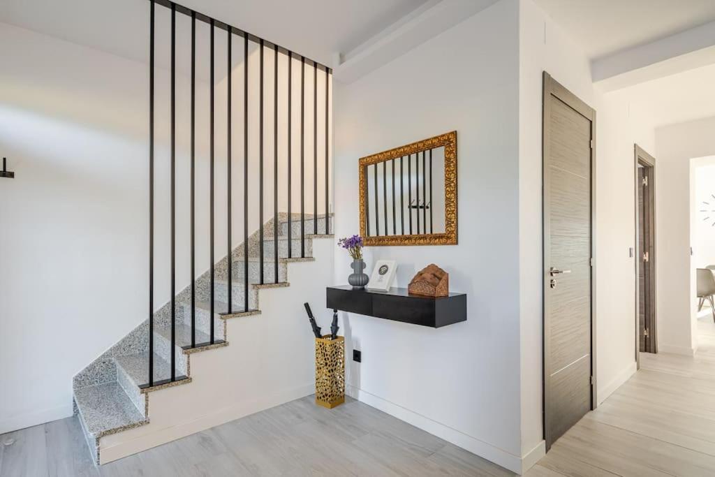 A Neida Casa Con Terraza Con Vistas Al Mar Holiday home Cee